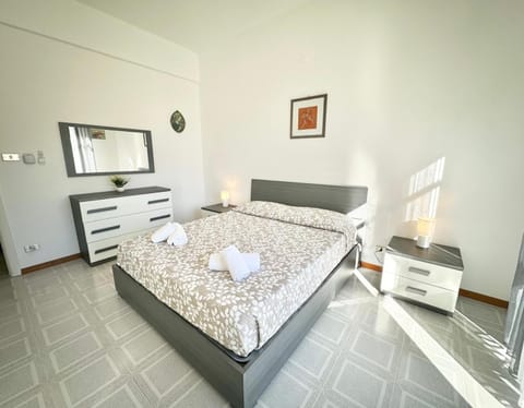 Hostdomus - Ela House Apartment in Finale Ligure