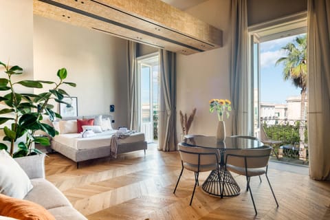 View (from property/room), Balcony/Terrace, Living room, Seating area, Dining area