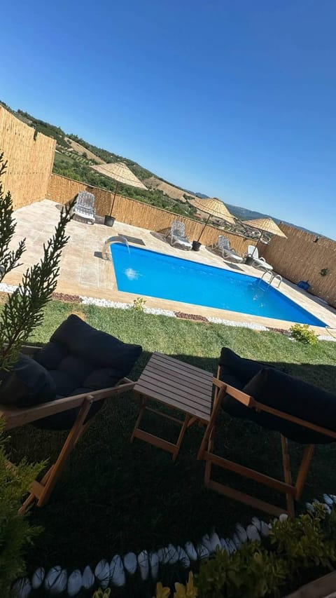 Day, Natural landscape, Pool view, Swimming pool