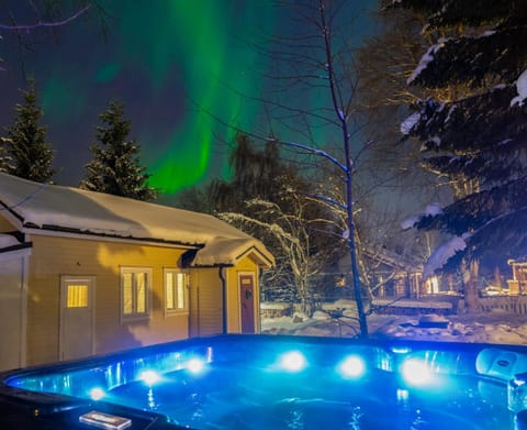 Property building, Pool view, Swimming pool