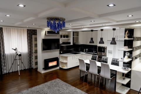 Kitchen or kitchenette, Living room, Seating area