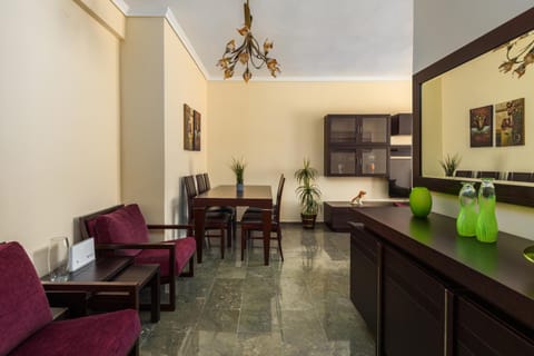 Living room, Seating area, Dining area