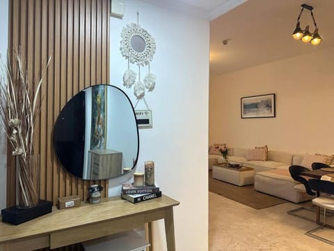 2 Bedrooms Apartment with Marina Views Apartment in Dubai