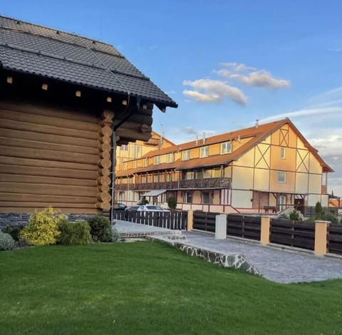Property building, Off site, Day