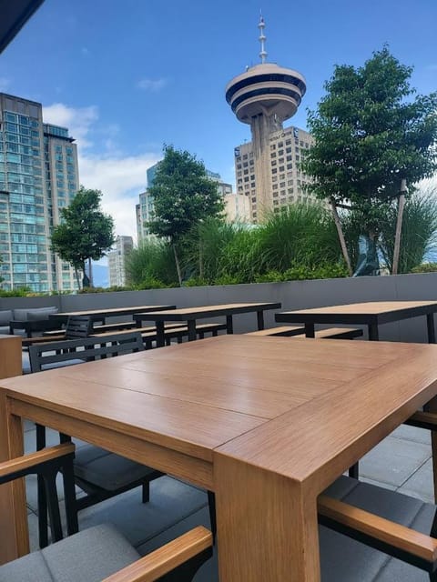 Downtown Center Silverstone Tower I and II Home in Vancouver Apartment in Vancouver