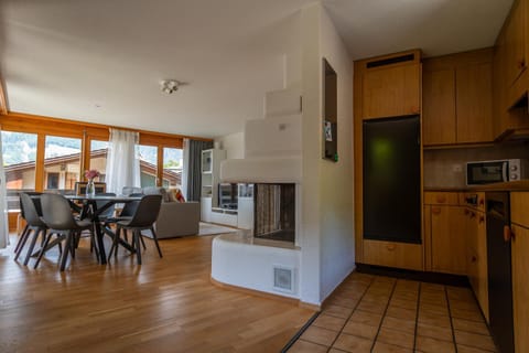 Dining area, kitchen