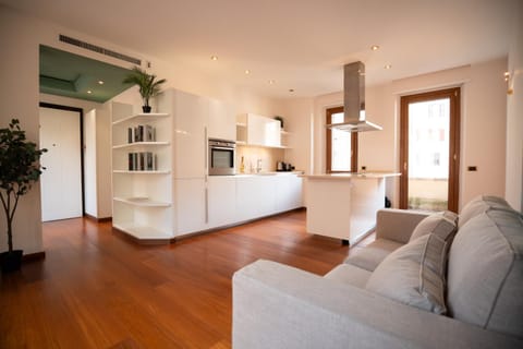 Lounge or bar, kitchen