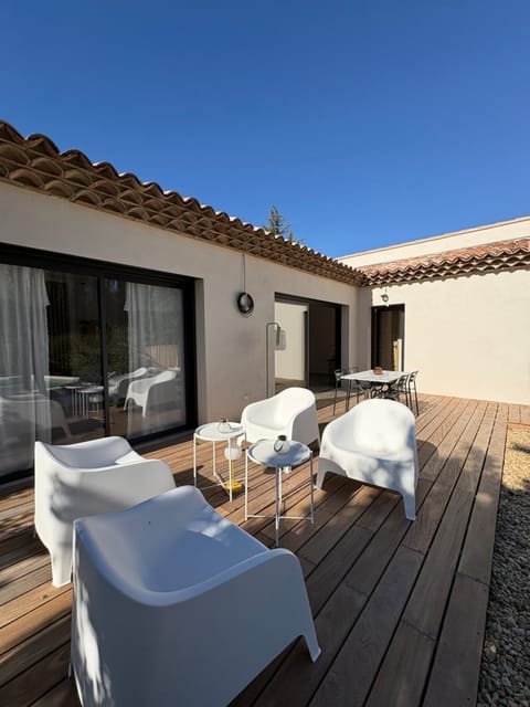 Le petit Auzon Villa in Mazan