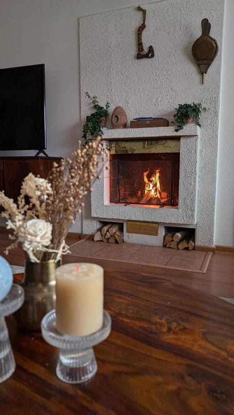 Living room, fireplace