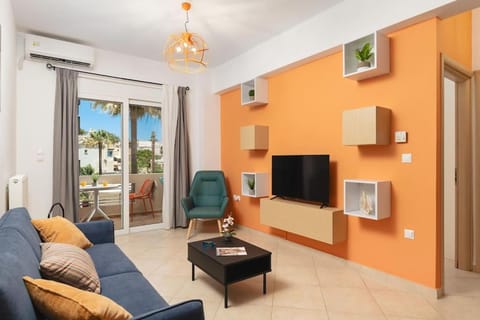 TV and multimedia, Living room, Evening entertainment, air conditioner