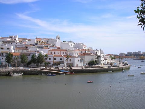 City view, Sea view