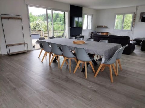 La Villa du Cap - piscine intérieure chauffée toute l'année - salle de billard Villa in Fouesnant