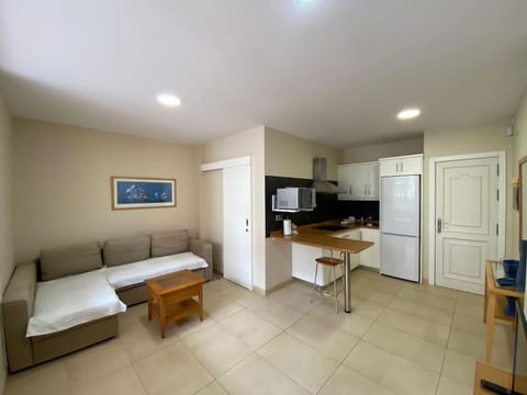 Kitchen or kitchenette, Living room