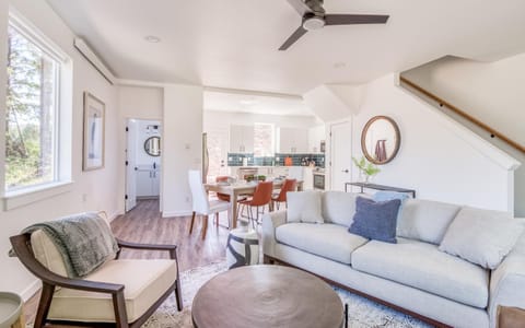 Living room, Dining area, kitchen