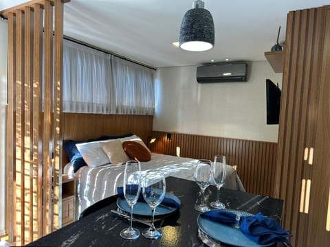 Bed, TV and multimedia, Bedroom, wardrobe, air conditioner