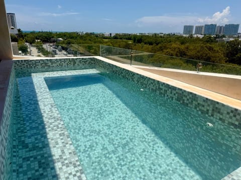 Pool view, Swimming pool