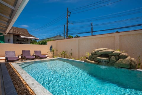 Property building, Pool view, Swimming pool, sunbed