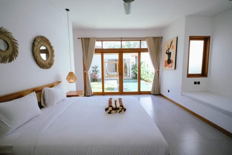 Bed, Photo of the whole room, Bedroom, Pool view, towels, wardrobe, air conditioner