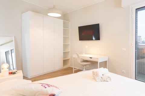Bed, TV and multimedia, Bedroom, towels, wardrobe
