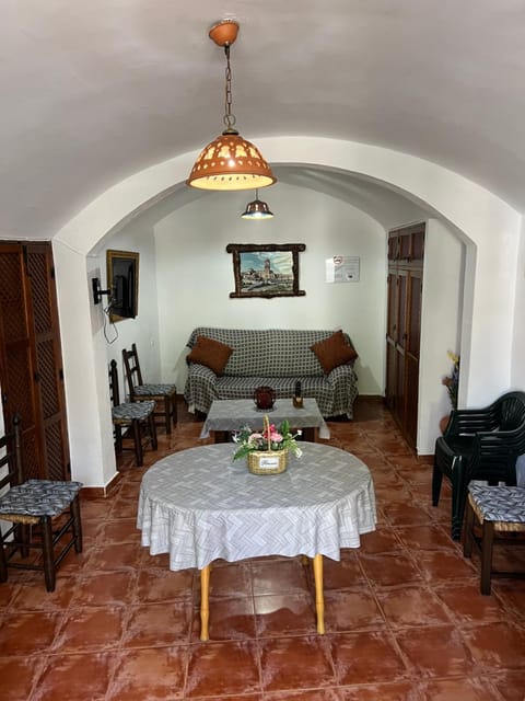 TV and multimedia, Living room, Dining area