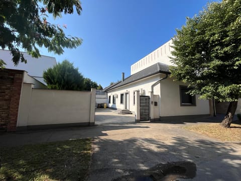 Property building, Street view