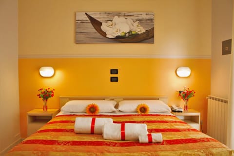 Shower, Toilet, Bathroom, TV and multimedia, Balcony/Terrace, Bedroom
