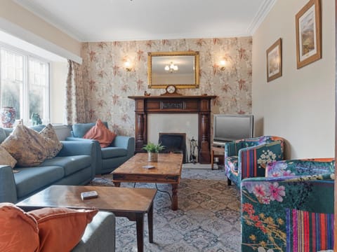 Beautiful Detached Farm House Near Lake Coniston - Pass the Keys House in England