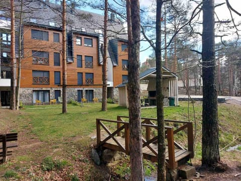 Property building, Spring, Day, Garden, Garden, Garden view