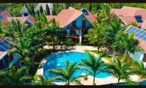 Property building, Swimming pool