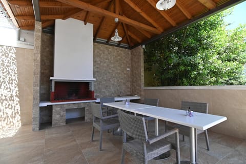 Patio, BBQ facilities, Balcony/Terrace, Dining area