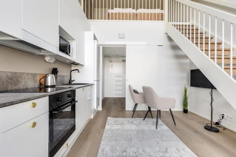 Kitchen or kitchenette, dishwasher