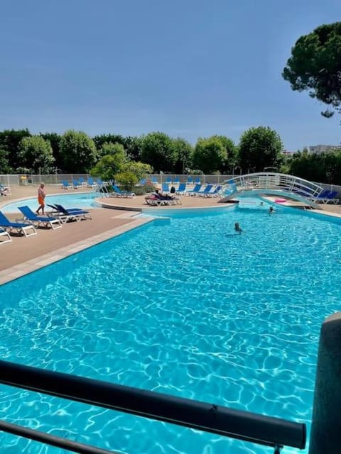 Superbe 3 pièces 6pers piscine résidence 4 étoiles Apartment in Mandelieu-La Napoule