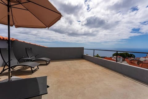 View (from property/room), Balcony/Terrace, Balcony/Terrace, Sea view, sunbed