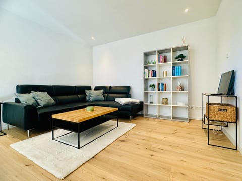 Library, TV and multimedia, Living room, Seating area