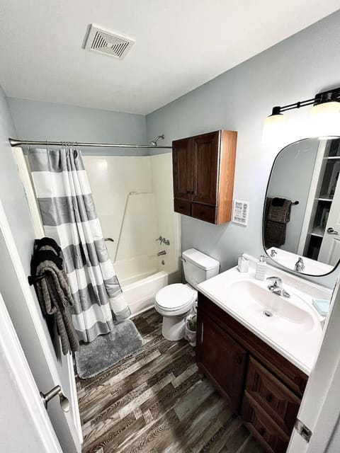 Comfortable Open Space. Pet Yes House in Beaufort