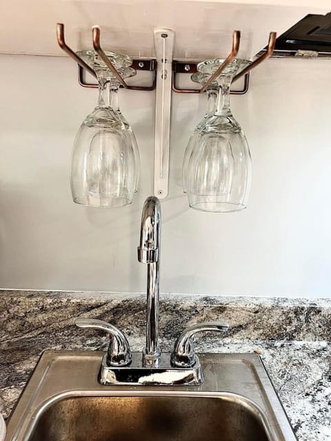 Quality 4 Four. Pet Yes Apartment in Beaufort