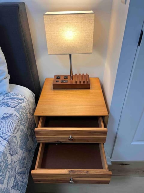 10 Minutes to the Beach. Pet Yes Country House in Saint Helena Island