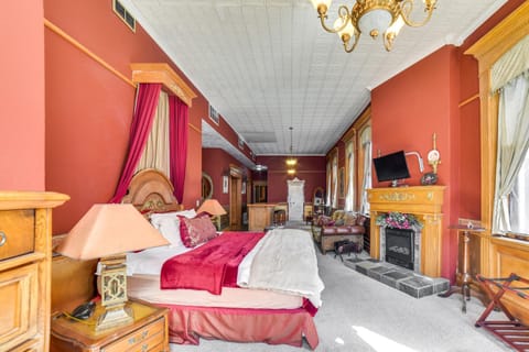 Downtown Yankton Suite Walk to Restaurants! Apartment in Yankton