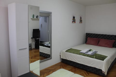 Zara Lux B Apartment in Serbia