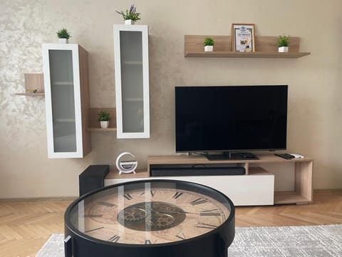 Апартамент Easy Lux Apartment in Stara Zagora