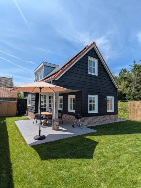 Property building, Garden, Garden view