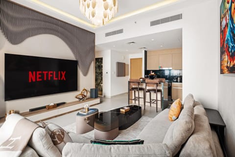 Communal lounge/ TV room, TV and multimedia, Living room, Seating area, Evening entertainment