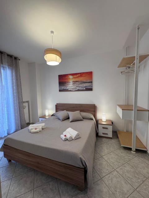 Bed, Bedroom, wardrobe