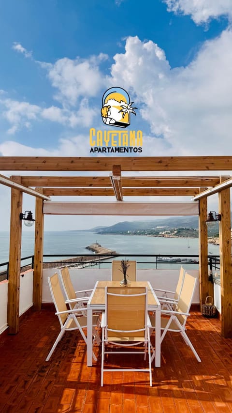 Property building, Balcony/Terrace, Sea view, Area and facilities