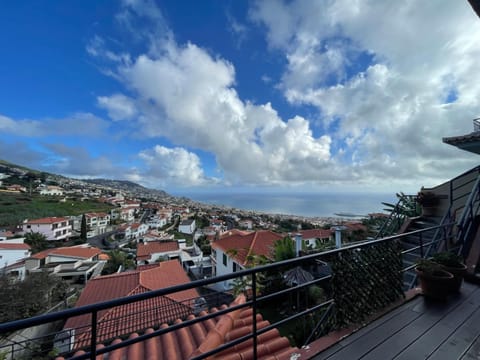 View (from property/room), Balcony/Terrace, City view, Mountain view, Sea view