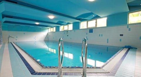 Swimming pool, Certificate/Award