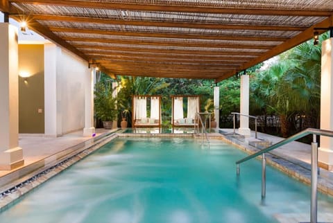 Swimming pool