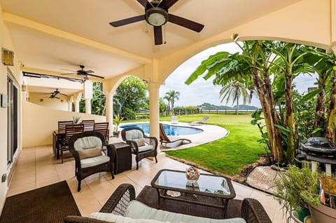 Garden, Swimming pool