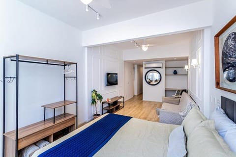 Photo of the whole room, Decorative detail, Bedroom