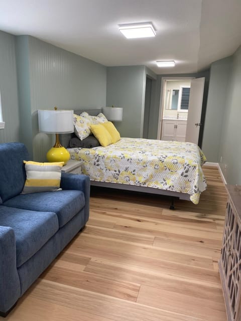 Newly renovated 1 bedroom with air conditioning and kitchenette Apartment in Kailua